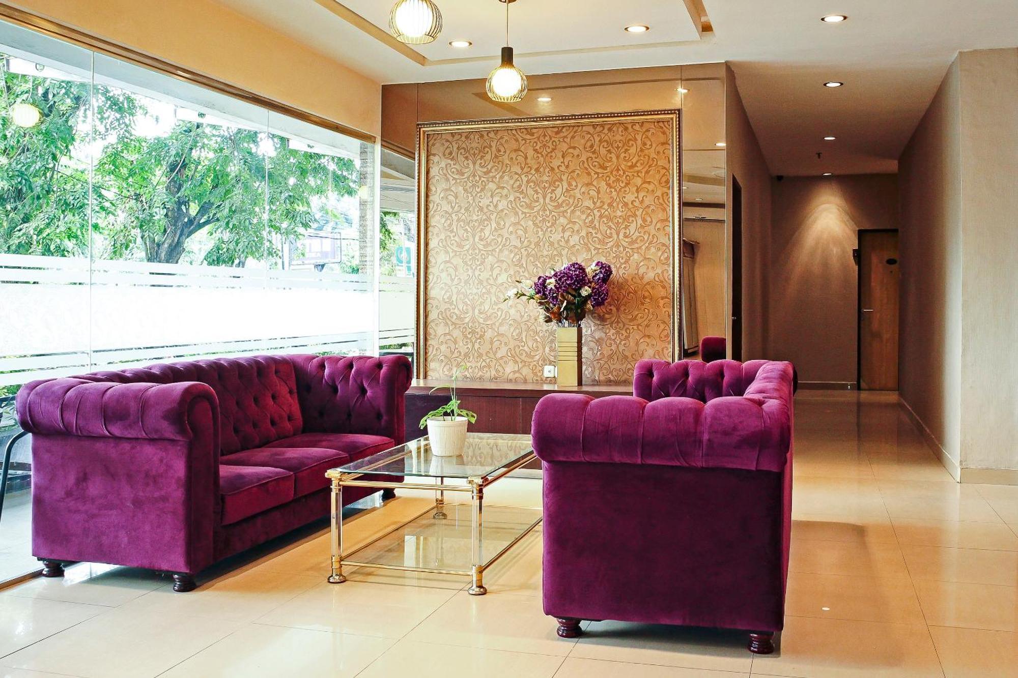 Oyo 1009 Hotel Bumi Malaya Medan Buitenkant foto