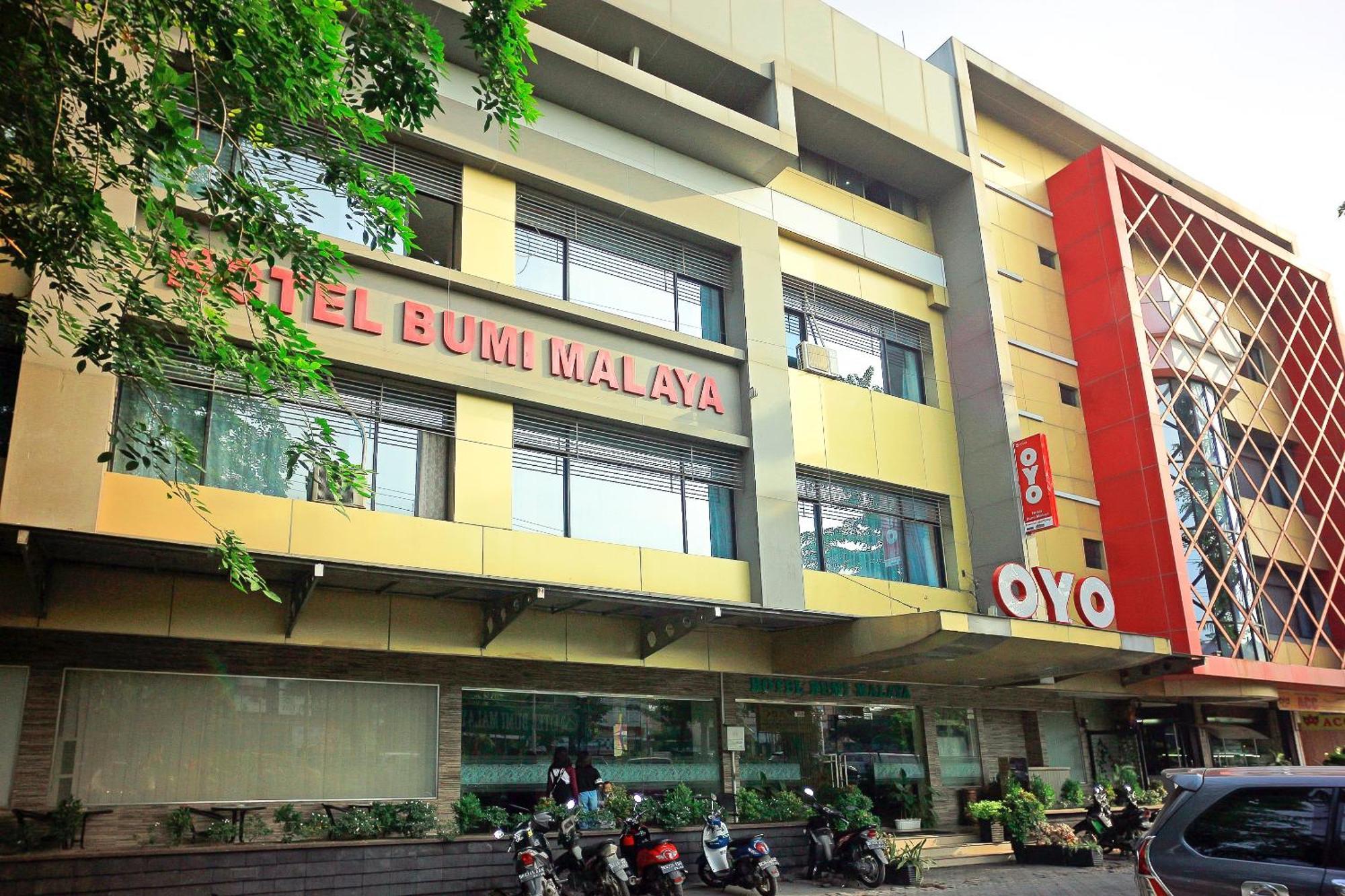 Oyo 1009 Hotel Bumi Malaya Medan Buitenkant foto